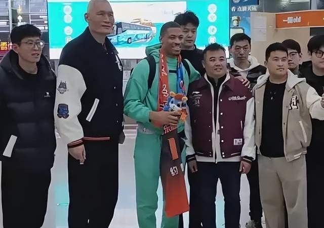 开云官方网站-终于等到你！山东小外援来了，邱彪等来强援，有望成第二阶段奇兵